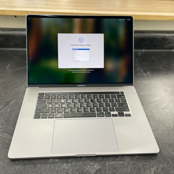 Apple Macbook Pro Core i9 9thGen 64GB DDR4 AMD Radeon Pro 5500M 2TB SSD 16" 2019 - Image 4